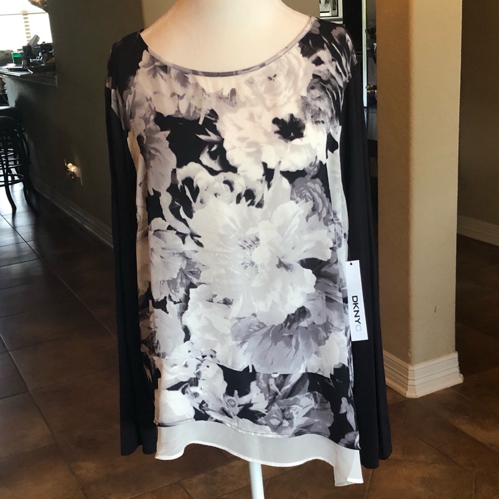 NWT DKNYC Asymmetrical Flattening Blouse XL